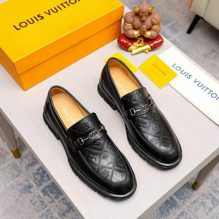 Picture of Louis Vuitton Shoes _SKULVsz38-44067113845